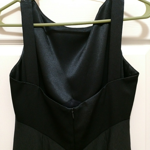 Dress - Picture 2 of 6